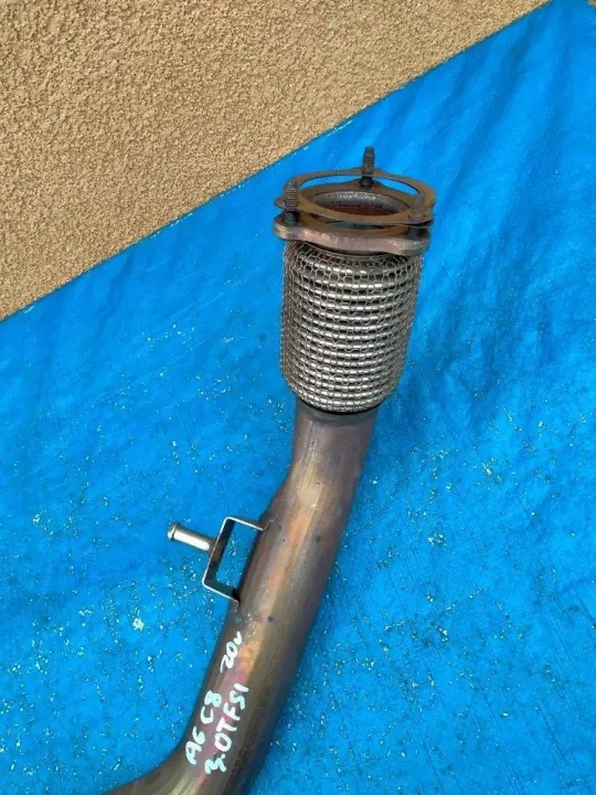 Catalyseur Audi A6 C8 3.0 TFSI OEM 8W0253211K image 9