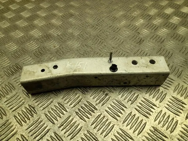 Fäste Polestar 4 2025 OEM 8892707748 - Begagnad image 2
