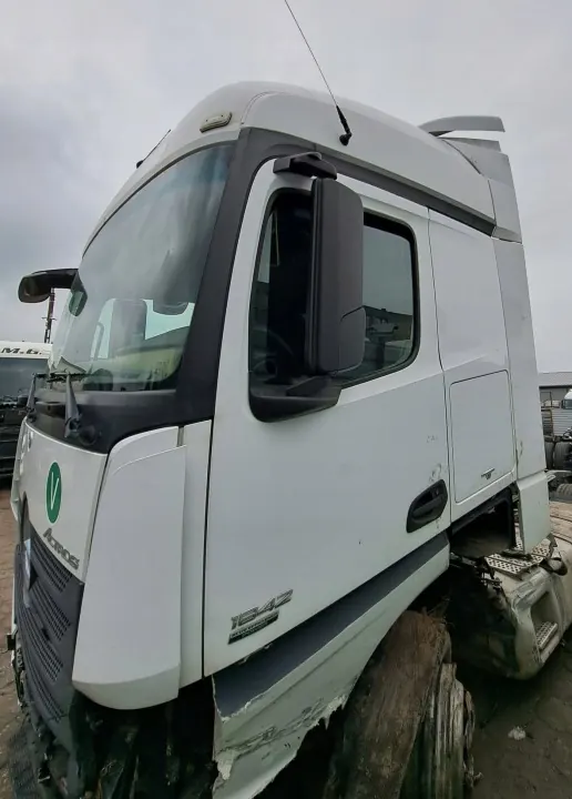 Cabine Complète Mercedes-Benz OE pour Actros MP4 Euro image 10