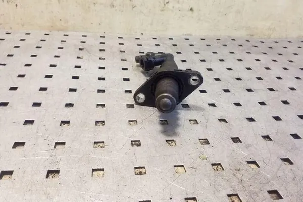 Kytkinylpylä VW POLO 1.6L Diesel 2010 OEM 6Q0721261E image 4