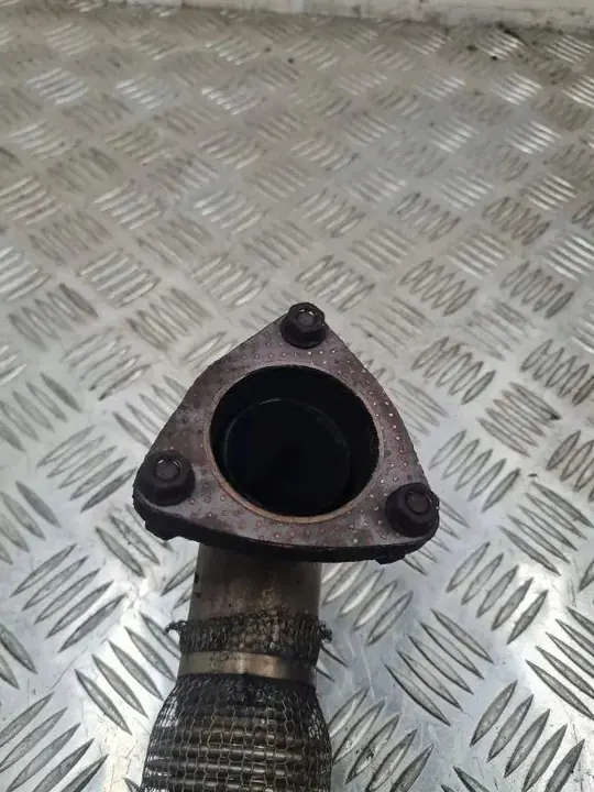 Coletor de escape AUDI A5 2.7L Diesel 059131799P image 3