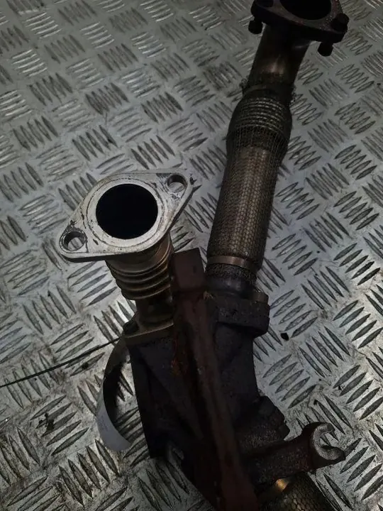 Coletor de escape AUDI A5 2.7L Diesel 059131799P image 5