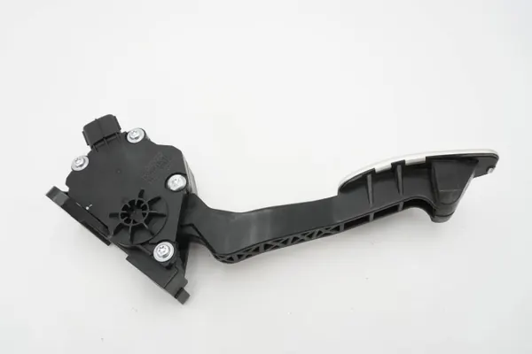 Subaru XV Gaspedal OEM 36010FL031 - Gebraucht image 4
