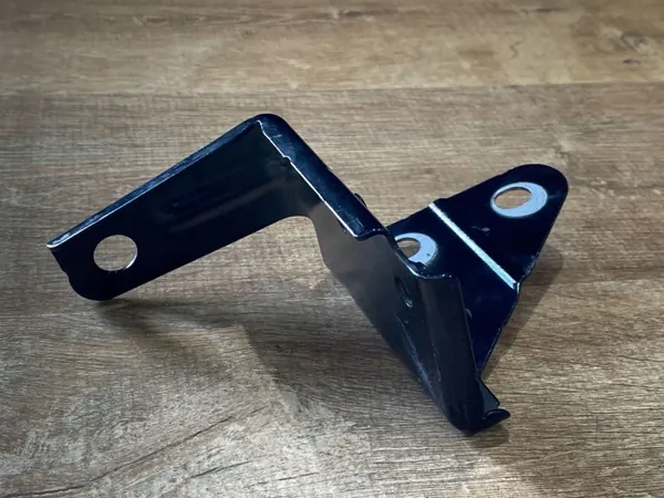 Support phare gauche J9C313A005A pour Jaguar E-Pace image 2