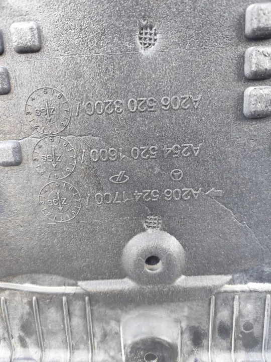 Mercedes-moottorikansi OEM A2065241700 - Käytetty image 3