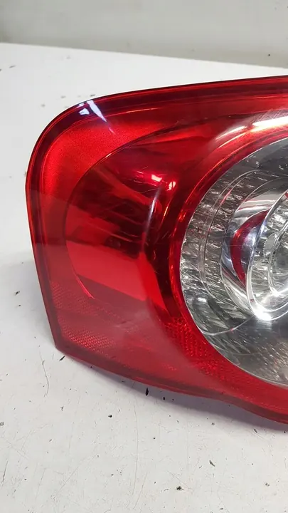 Luz trasera izquierda VW Passat B6 Kombi image 3