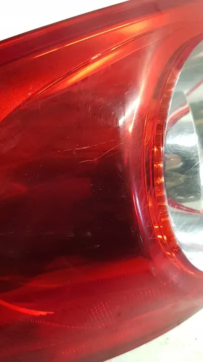 Luz trasera izquierda VW Passat B6 Kombi image 4