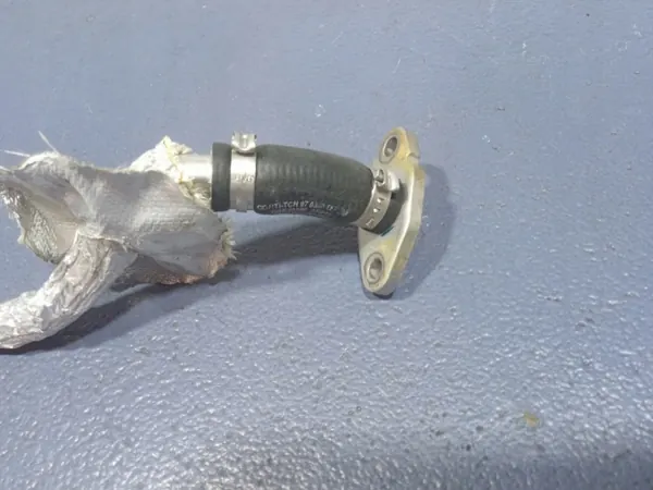 Mercedes Turbo-Ölleitung OEM A6541808000 - Gebraucht image 5