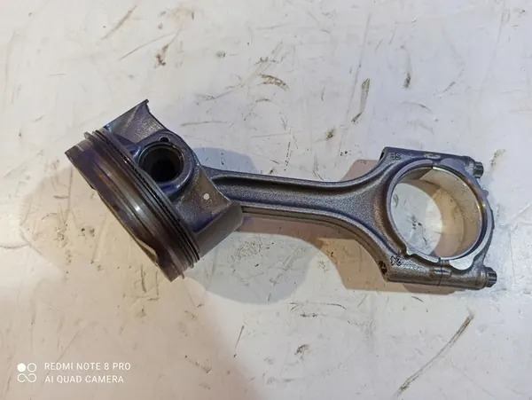 Kolv VOLVO S60 III 2.0L 2019 OEM 32213693 image 3