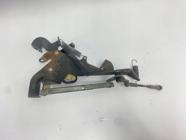 Mécanisme de câble gaz OEM 1040702321 Mercedes W124 image 5