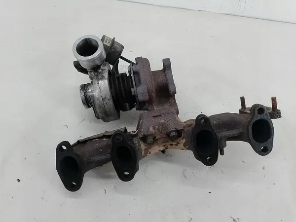 Turbo con Colector VW T4 1.9 TD OEM 028145701E image 2