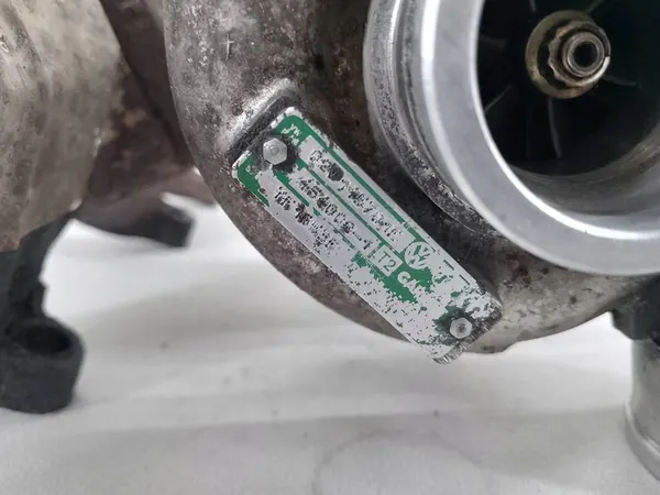 Turbo con Colector VW T4 1.9 TD OEM 028145701E image 7