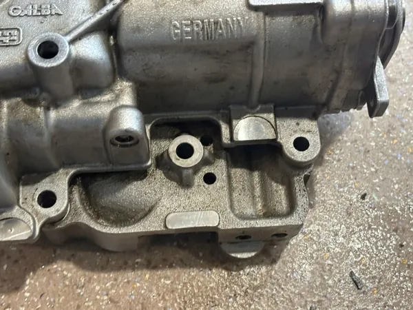 Ölpumpe BMW M5 F90 2019 OEM 7852262 image 10