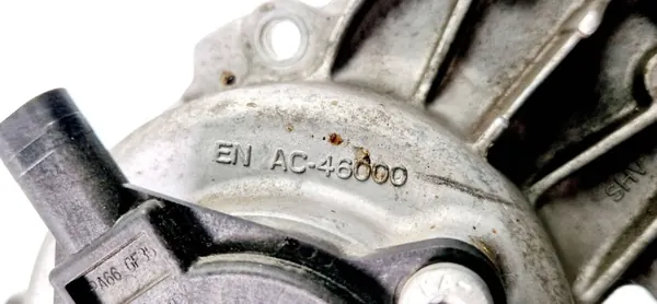 Válvula de distribución OEM 04L906423 - Usado image 6