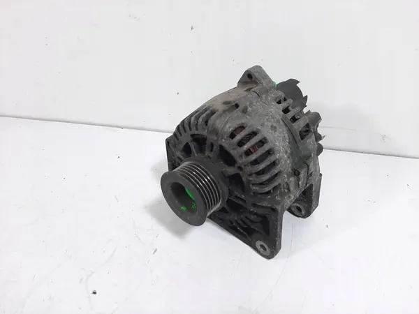 DACIA LOGAN 1.6 16V Vaihtovirtageneraattori VALEO 8200667607 image 3
