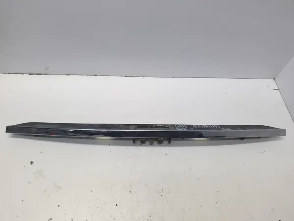 Garniture Hayon Mercedes-Benz W204 OEM A2047500293 image 2