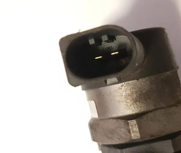 Brandstofrail Mercedes CLS 320 CDI W219 A6420700495 image 2