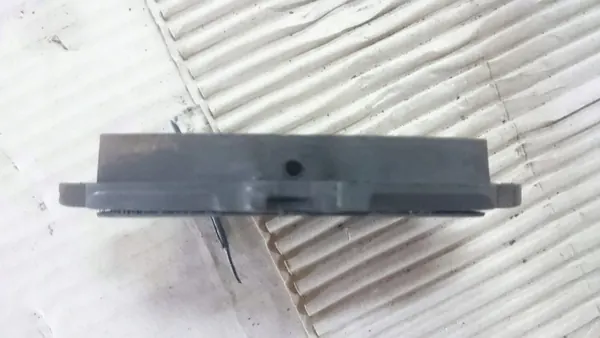 Gebrauchte Bremsscheiben & Bremszangen OEM W176 A-Klasse image 9