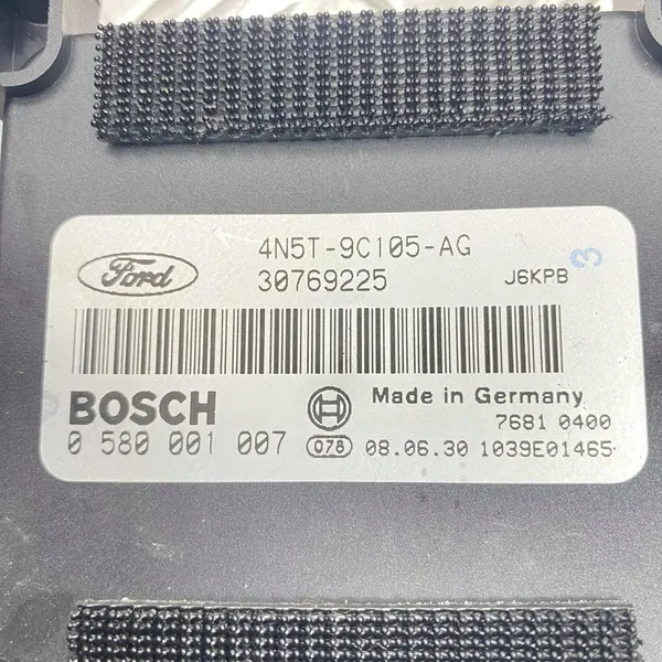 Módulo da Bomba de Combustível C30 V50 S40 II C70 II image 4