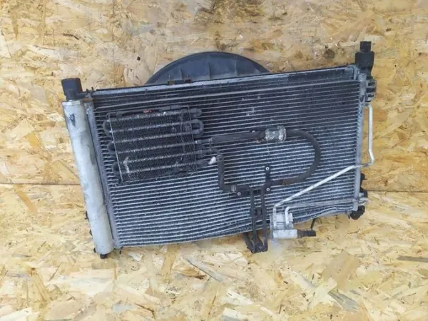 Ventilador con radiadores OEM qqq - Toyota OE usado image 5