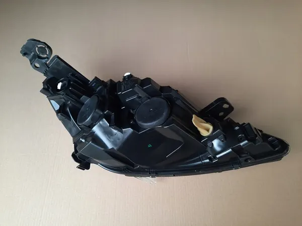 Vasen Ajovalo Peugeot 308 II T9 LED image 4