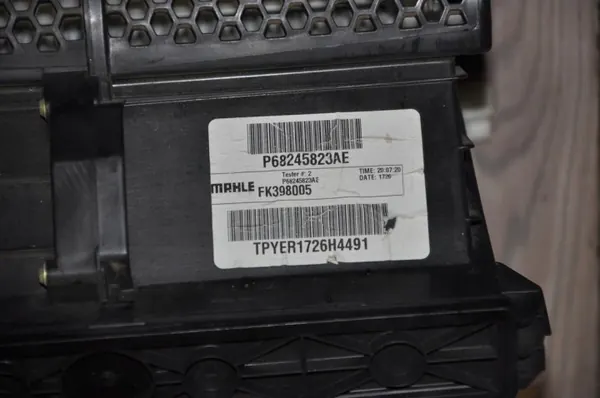 Boîtier de soufflante OEM 68245823AE pour Dodge Durango 2016 image 4