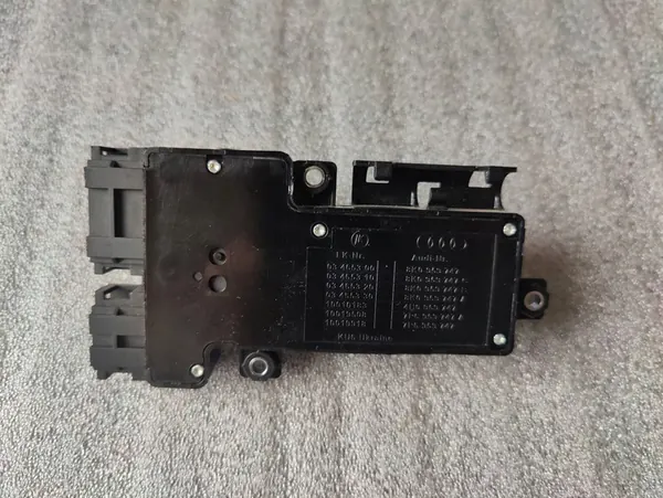 Zitverstellingselement Audi A6 C7 OE 8K0959747 image 4