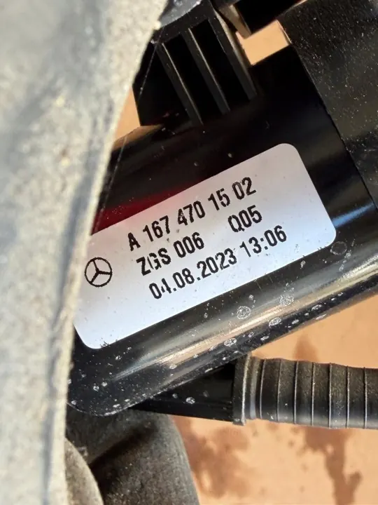 Réservoir AdBlue Mercedes OEM A1674701502 - Occasion image 3