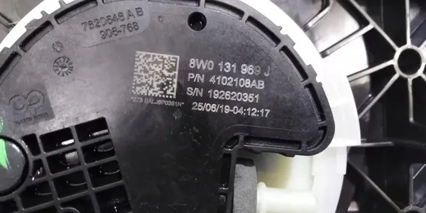 AUDI A5 8W TDI Tanque AdBlue Bomba 8W1131878BH image 5