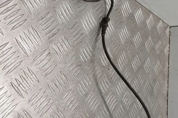 Voorste linker ABS-sensor MERCEDES-BENZ E (W211) A2115401317 image 2