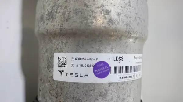 Tesla Model S 2016- Amortecedor esquerdo traseiro OEM 6006352-07-B image 5