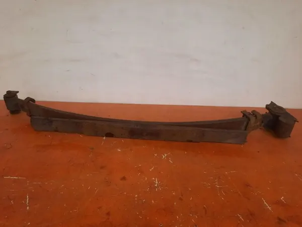 Mola traseira direita OEM 21655 para Nissan Navara D22 image 2