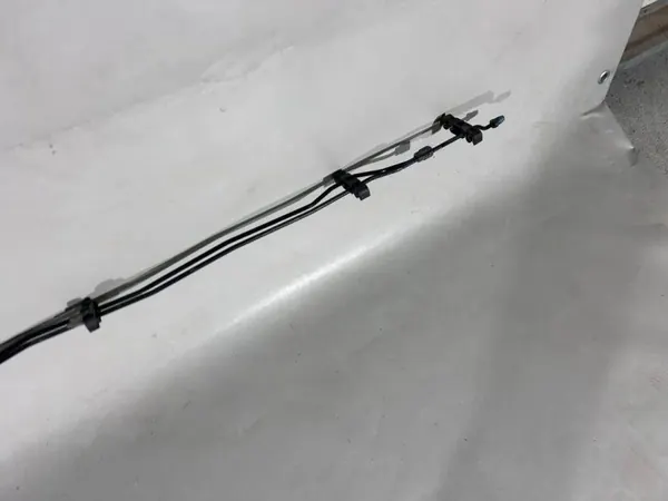 Bromsledningar Porsche Macan OEM 95B614726B Begagnad image 4