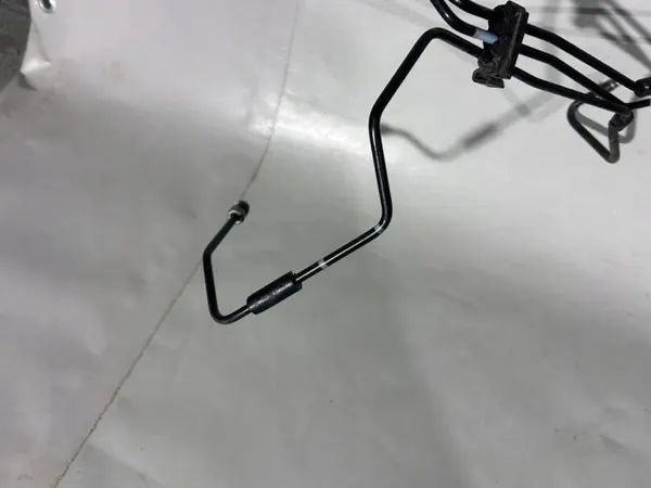 Bromsledningar Porsche Macan OEM 95B614726B Begagnad image 8