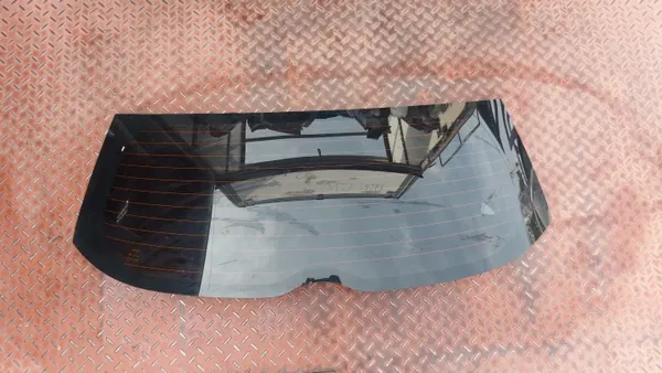 OEM 68105-02120 Heckklappenglas für Toyota Auris I image 2