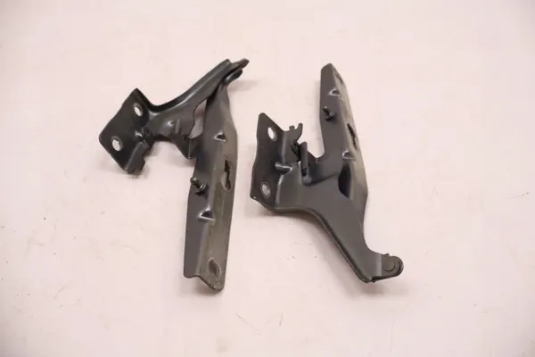 Volvo XC60 II konnuskarmit OEM 31424587, 31424538 image 3