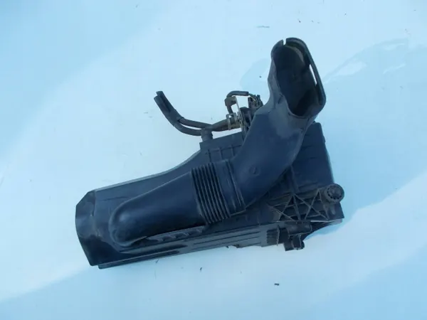 Caixa filtro ar Ford OEM 8V219600AG Fiesta VII image 3