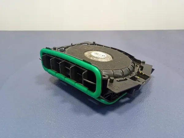 BMW 3 G20 Subwoofer OEM 2622561 Linkerkant image 6