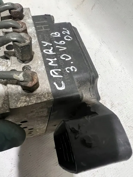ABS-pumppu ohjain 44540-33061 Toyota Camry:lle image 3