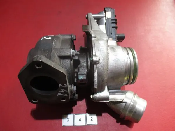 Turbocompresor BMW Mini 2.0d 143CV N47N RHV4-T39 OEM image 2