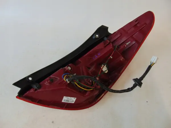 HYUNDAI i20 LIFT Luz Trasera Izquierda 924014P500 image 6