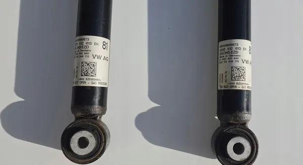 2× 5Q0512013EK 5Q0513049CQ VW GOLF 7 Ammortizzatori Posteriori image 3