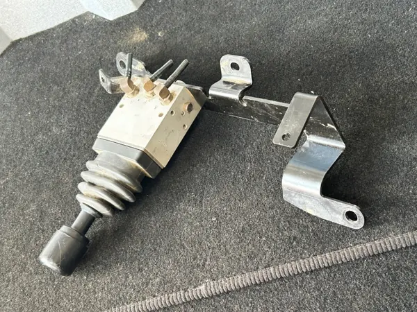 Manette de Commande OEM 61100365400 pour Iveco Scania Man image 5