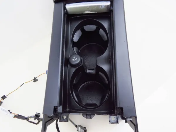 Middenconsole armsteun OEM 31415103 USB AUX Volvo image 6