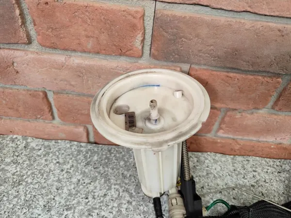 Flytare Bränslepump OEM 6764141 BMW N52 image 8