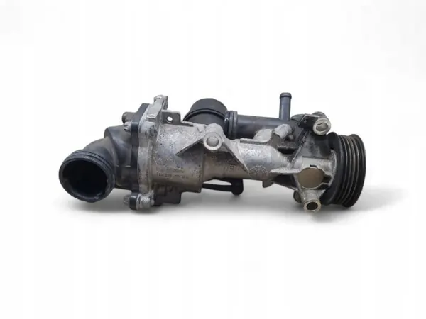 Mercedes-Benz Vattenpump OEM A2702000007 - Begagnad image 5