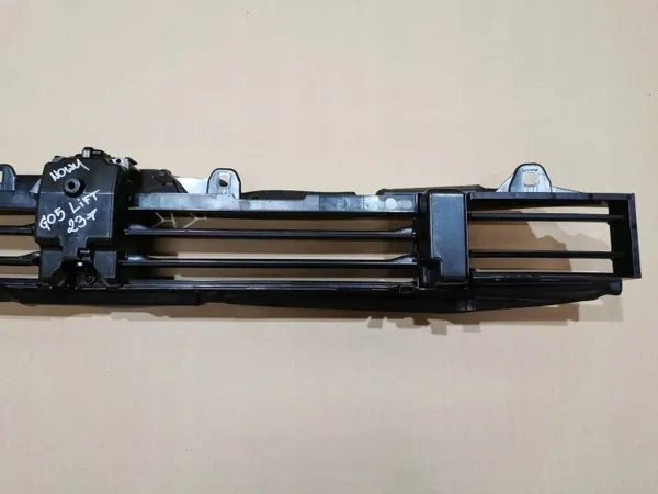 BMW OEM 226775KARJED Grille Basse Admission Air Active image 10