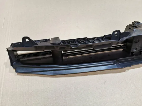 BMW OEM 226775KARJED Grille Basse Admission Air Active image 4