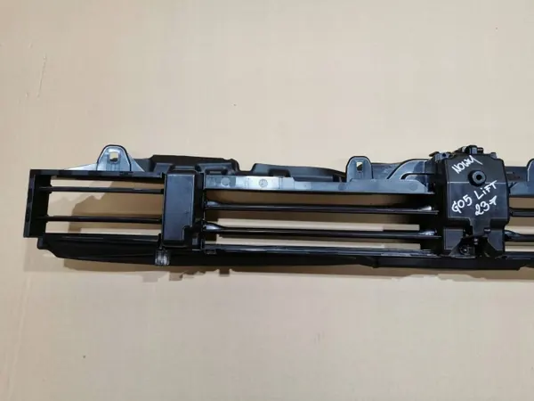 BMW OEM 226775KARJED Grille Basse Admission Air Active image 9