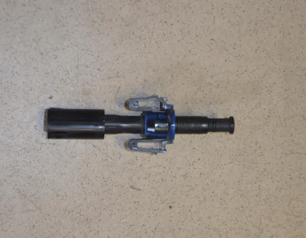 Sensor de cierre capó OEM 68342252AB Wrangler image 3